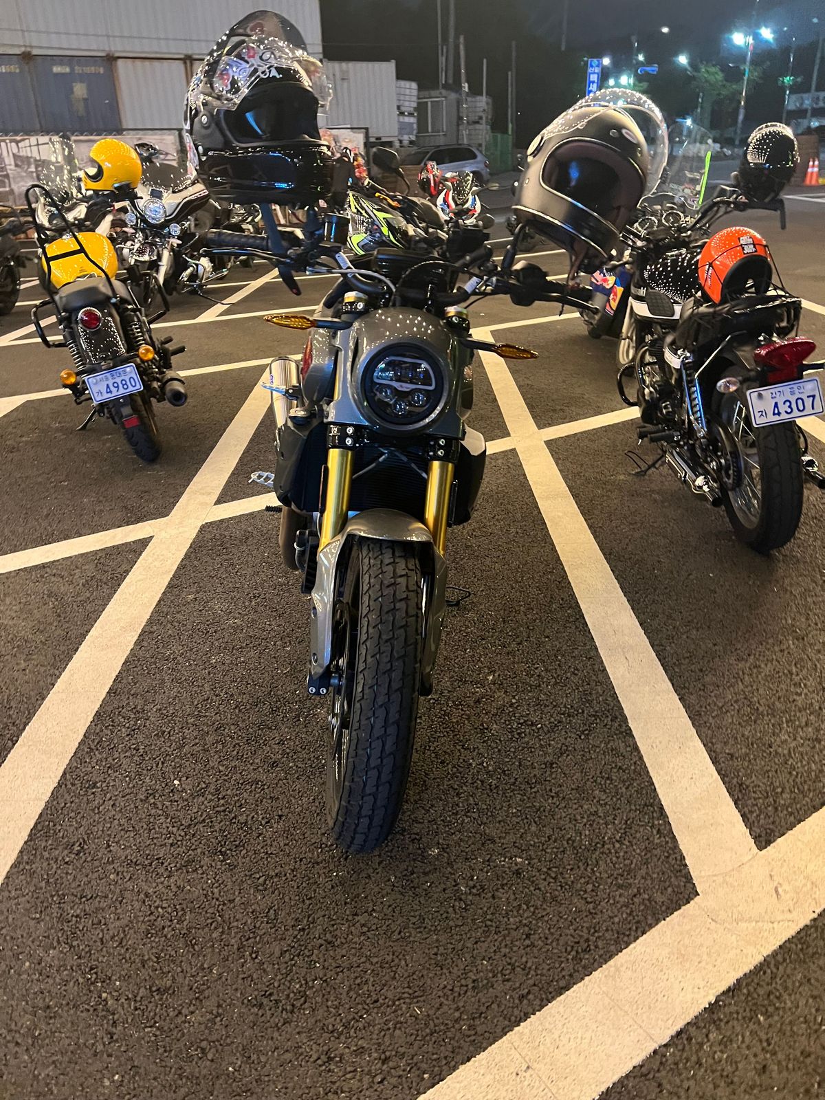인디언모터사이클 FTR 1200 S more