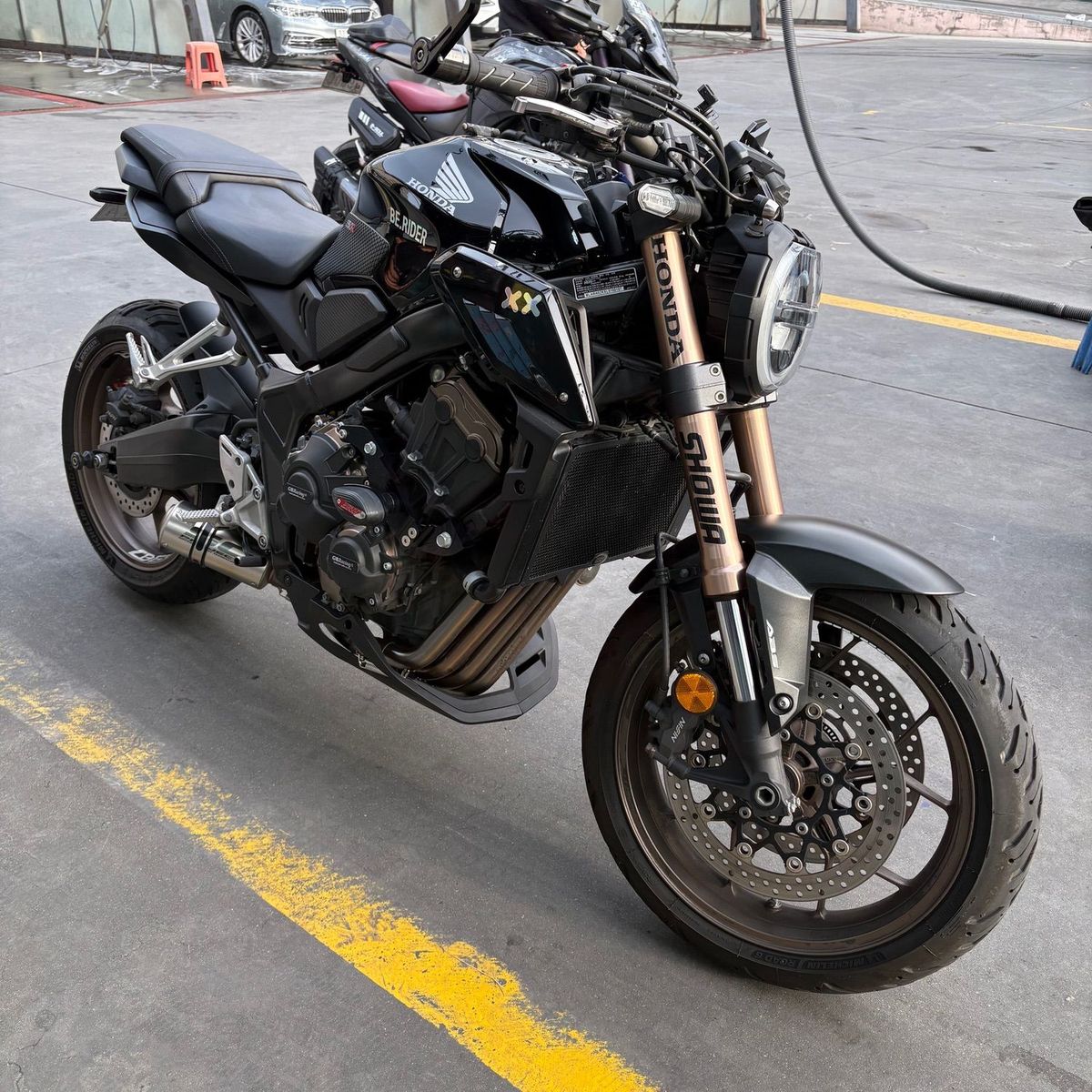혼다 CB 650 R main