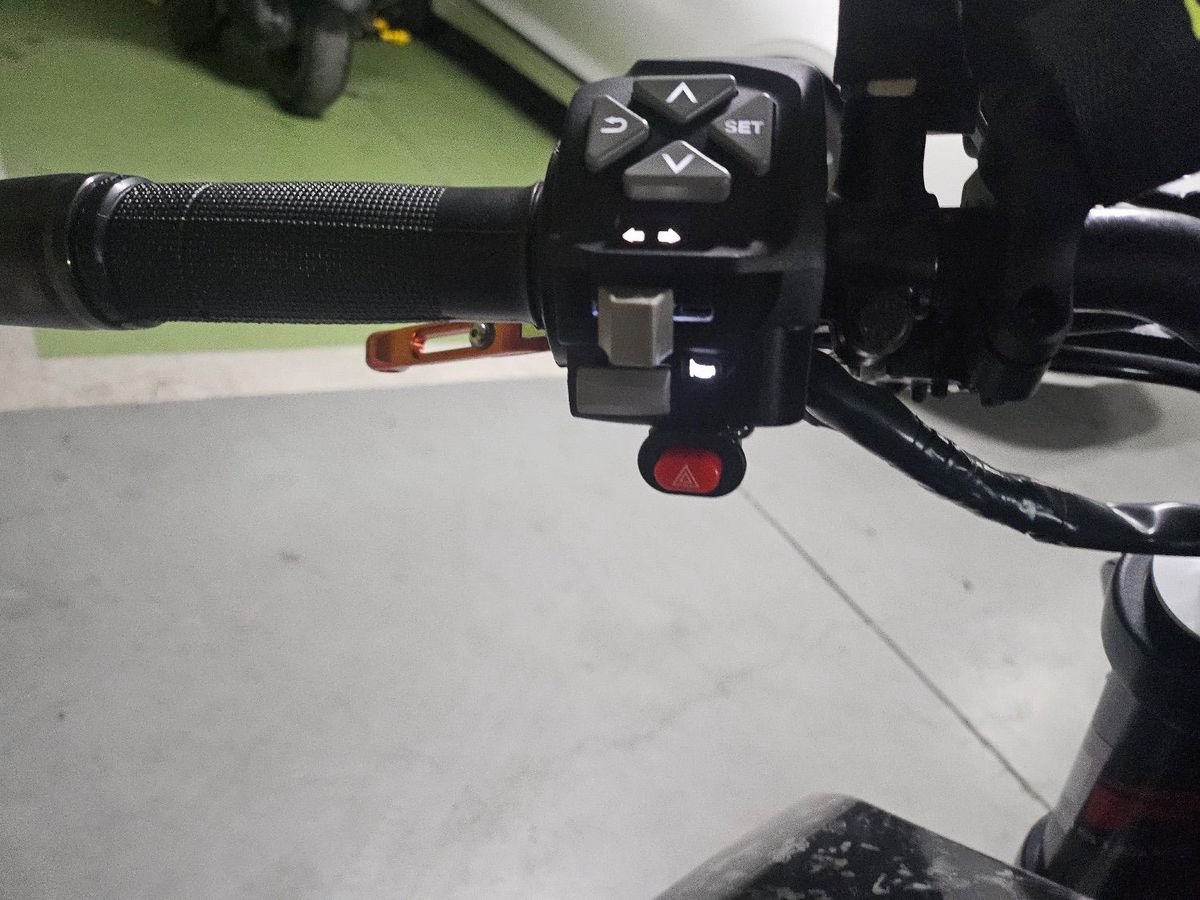 KTM 390 듀크 8