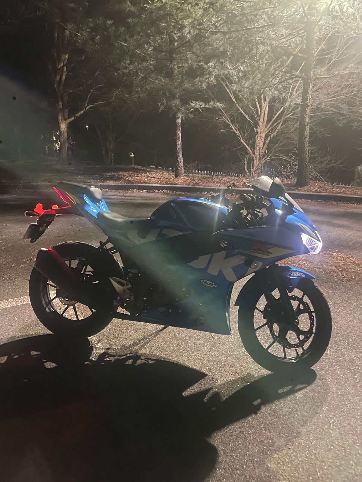 스즈키 GSX R 125 ABS thumb 2