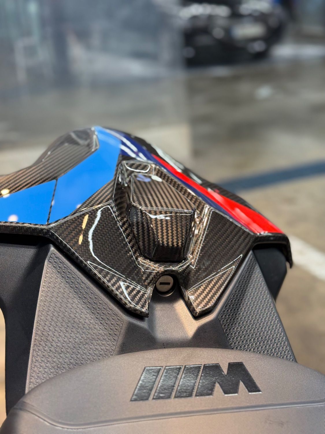 BMW M 1000 RR more