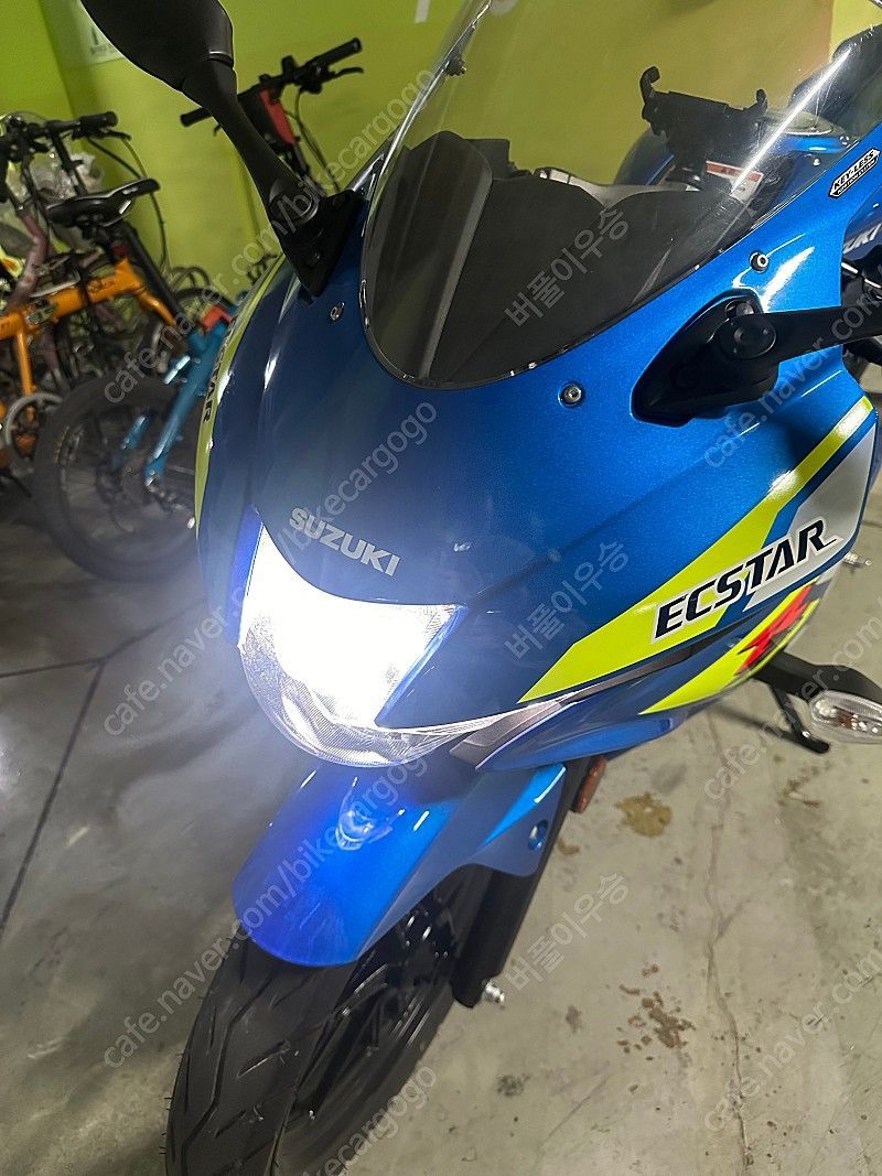 스즈키 GSX R 125 ABS more