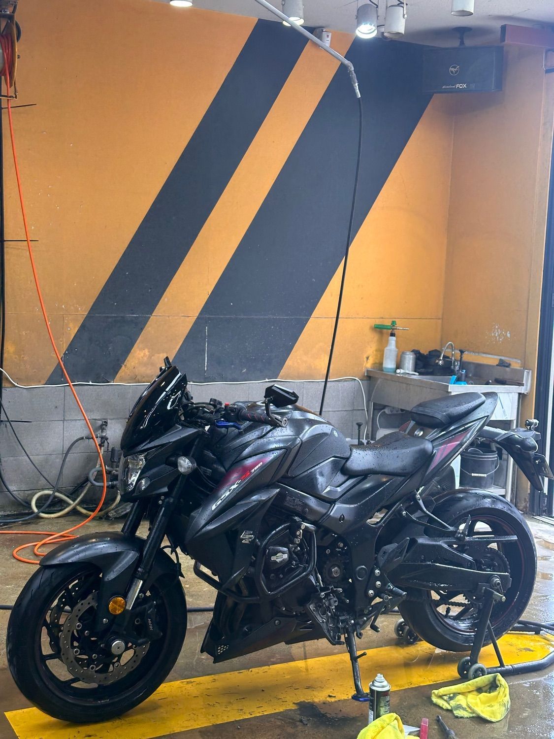 스즈키 GSX S 750 6