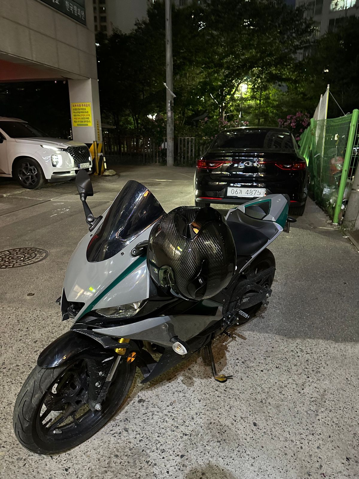 야마하 YZF R3 thumb 2