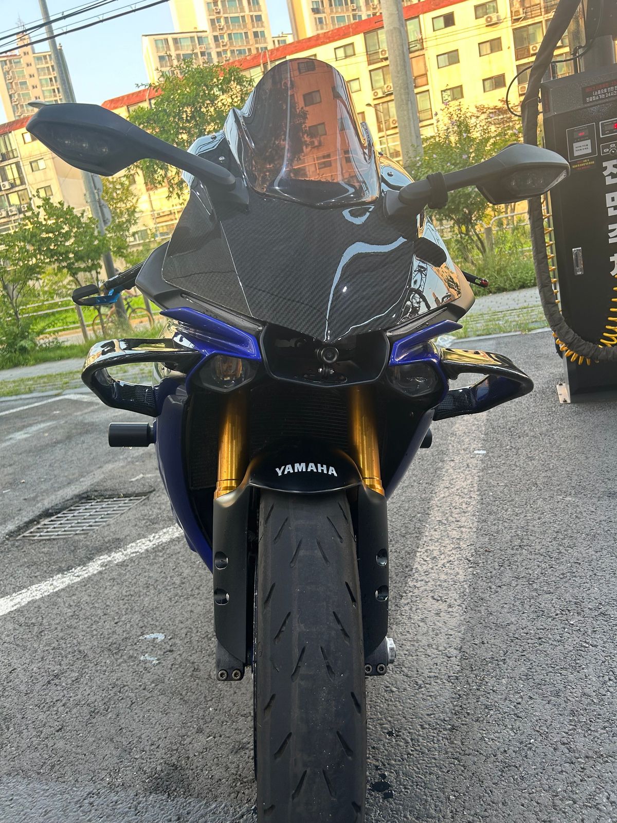 야마하 YZF R1 more