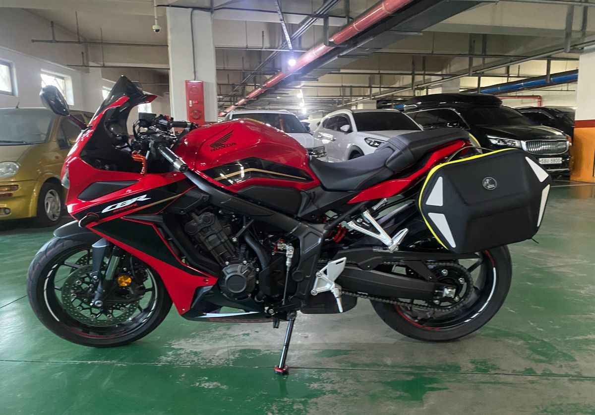 혼다 CBR 650 R MT main