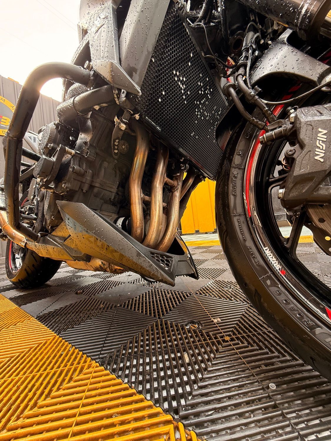 스즈키 GSX S 750 more