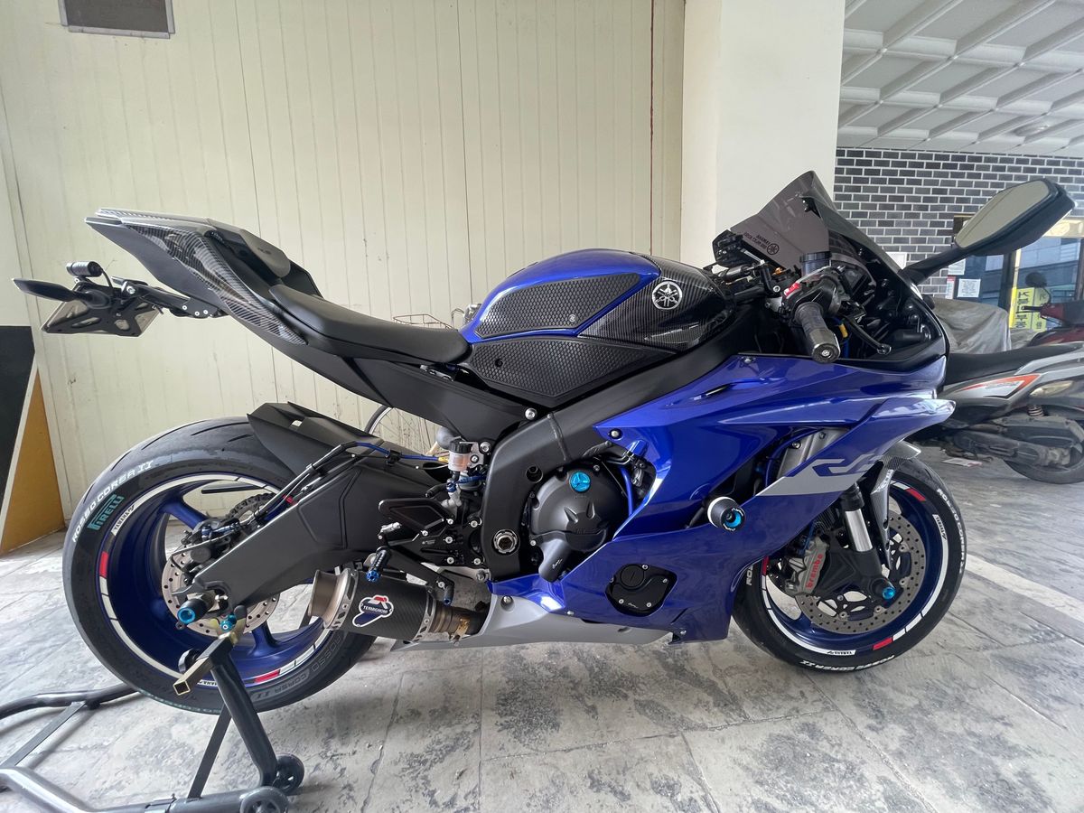 야마하 YZF R6 main