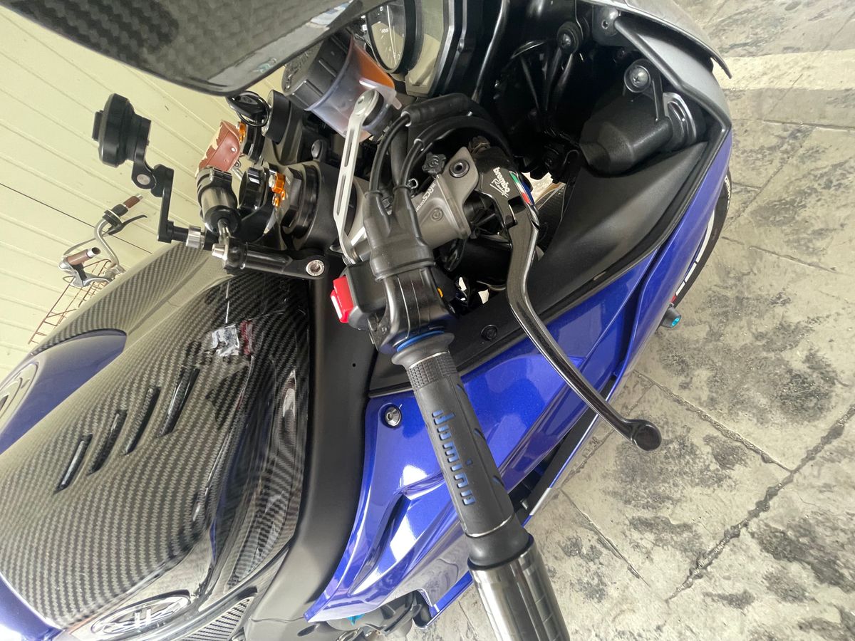야마하 YZF R6 more