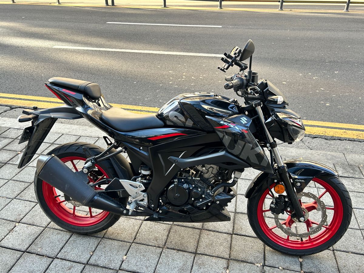 스즈키 GSX S 125 main