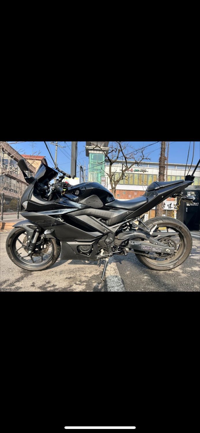 야마하 YZF R3 more