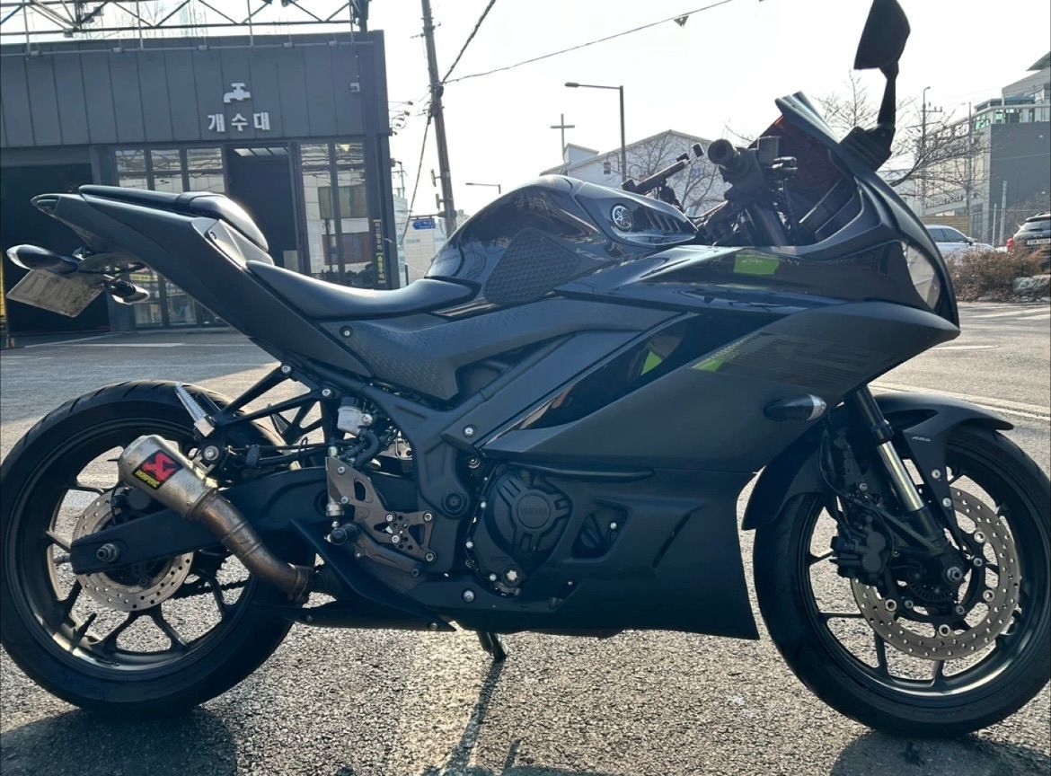 야마하 YZF R3 thumb 2