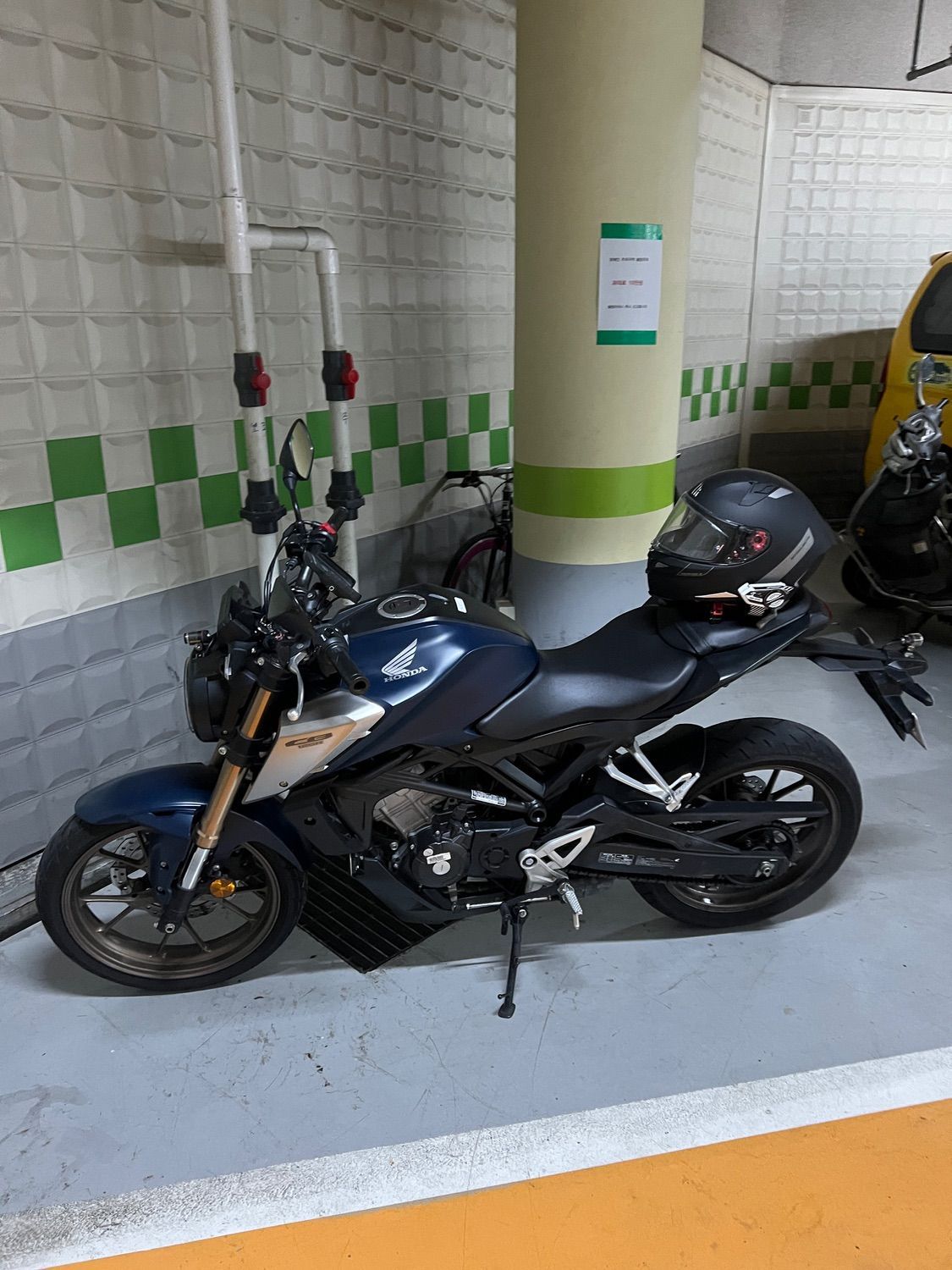 혼다 CB 125 R 5