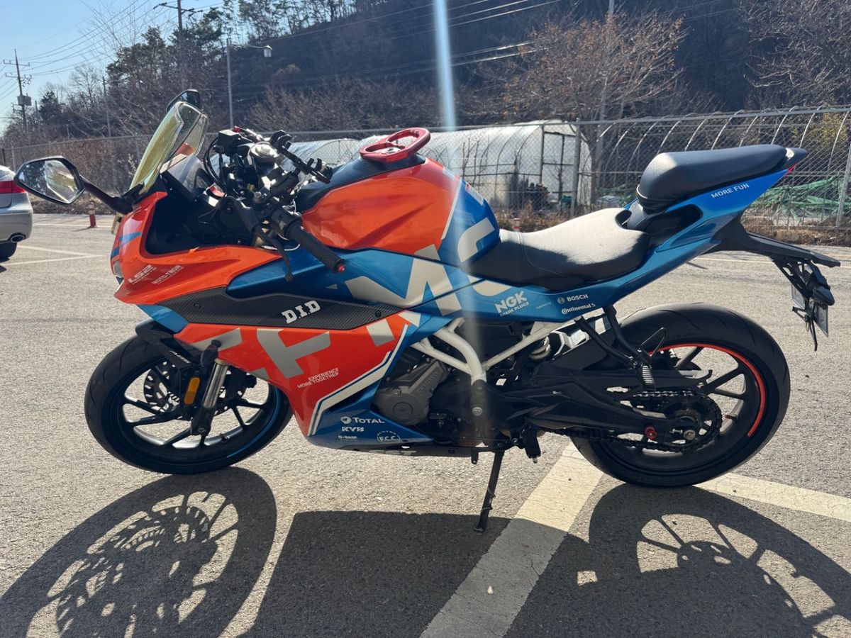 CF모토 300 SR 11