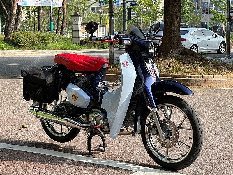 혼다 C 125 main