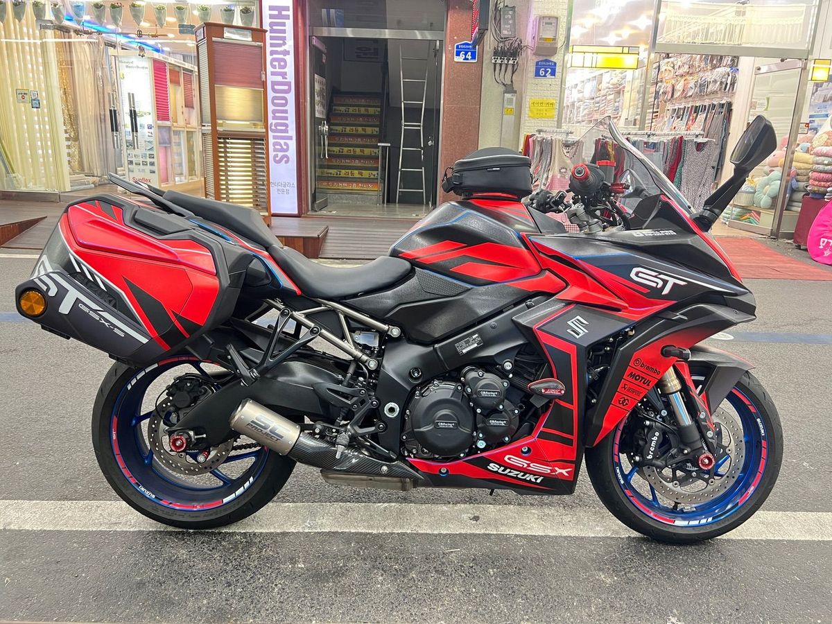 스즈키 GSX S 1000 GT main