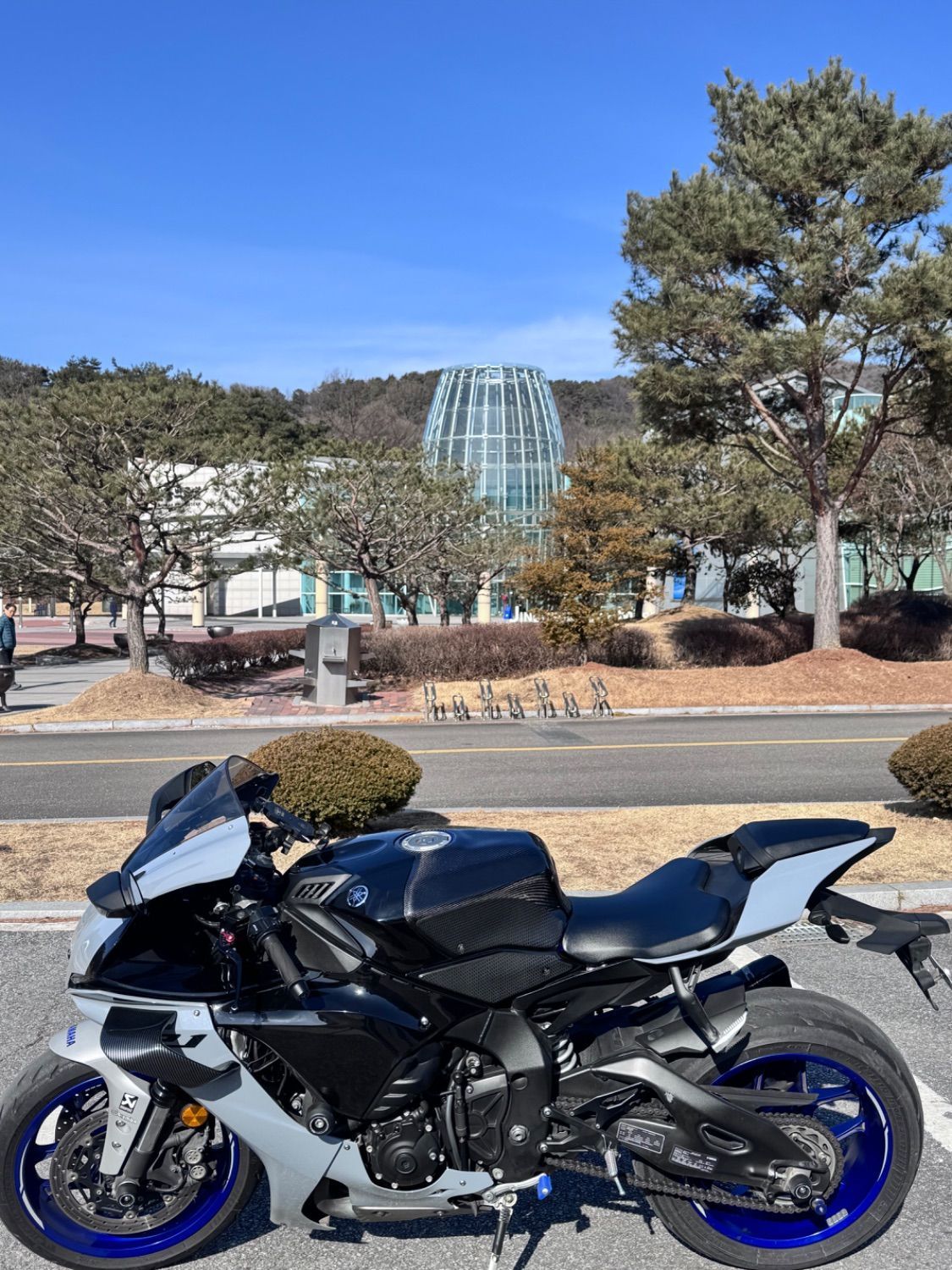 야마하 YZF R1 more