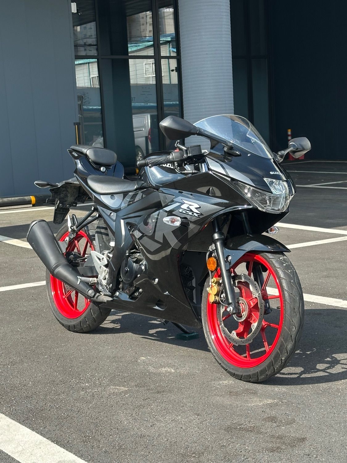 스즈키 GSX R 125 ABS main