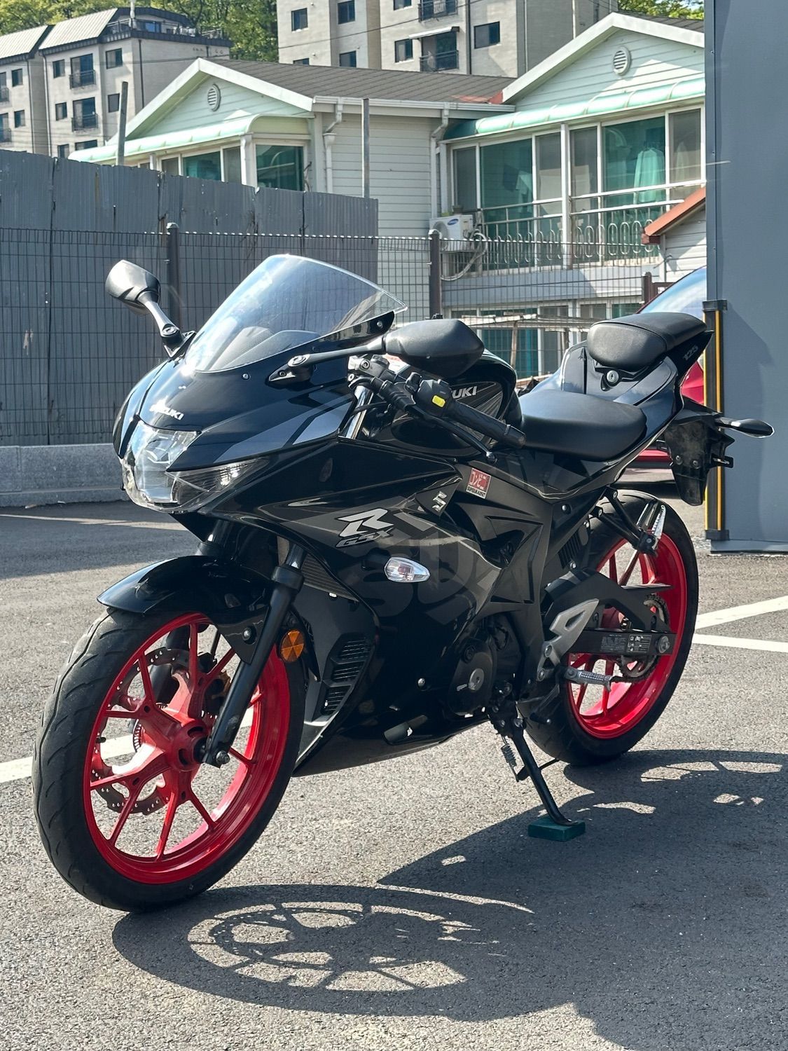 스즈키 GSX R 125 ABS thumb 2