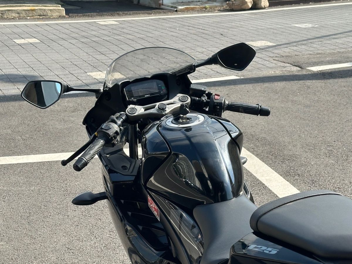 스즈키 GSX R 125 ABS 9