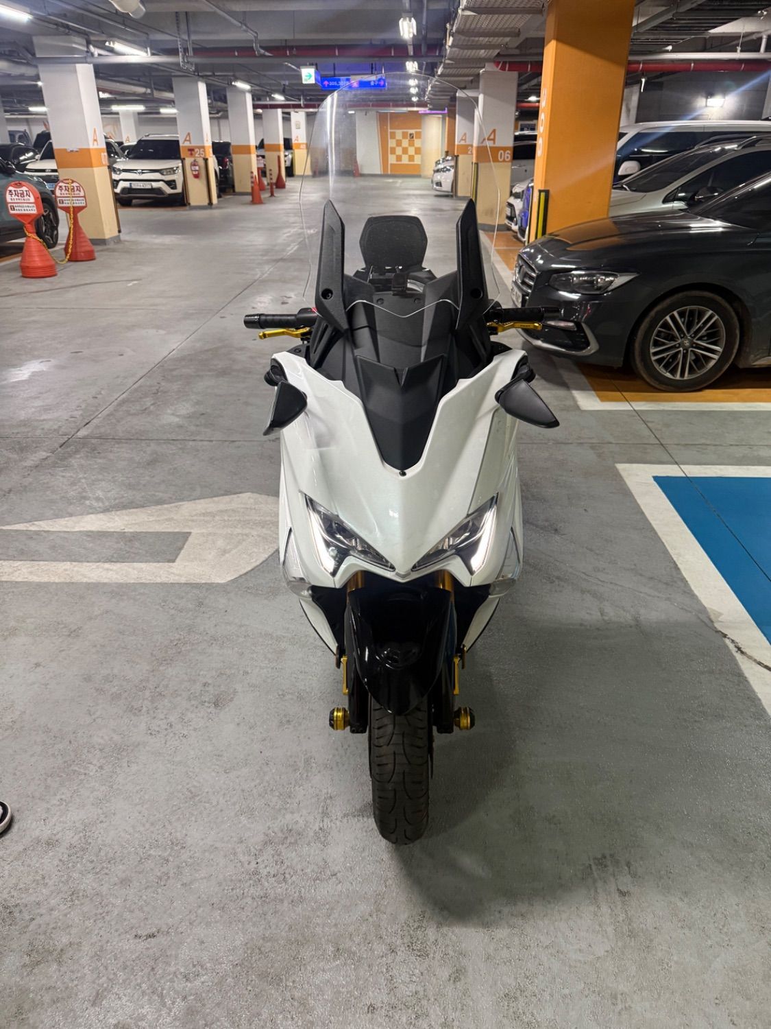 야마하 TMAX DX 5