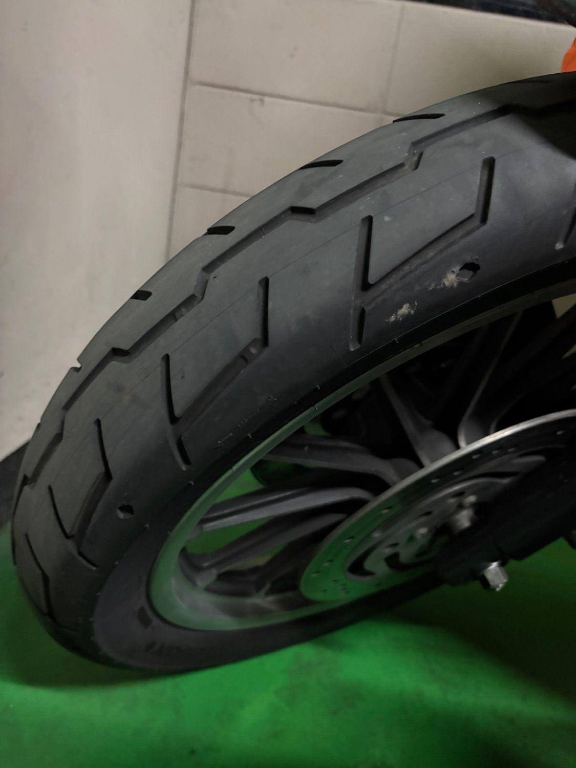 할리데이비슨 883 R 6