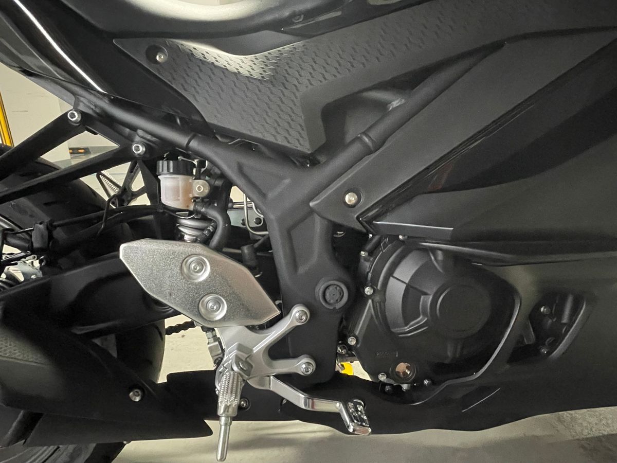 야마하 YZF R3 more