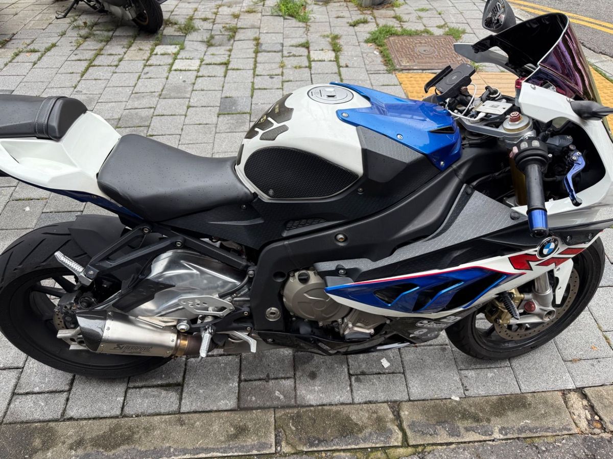 BMW S 1000 RR main