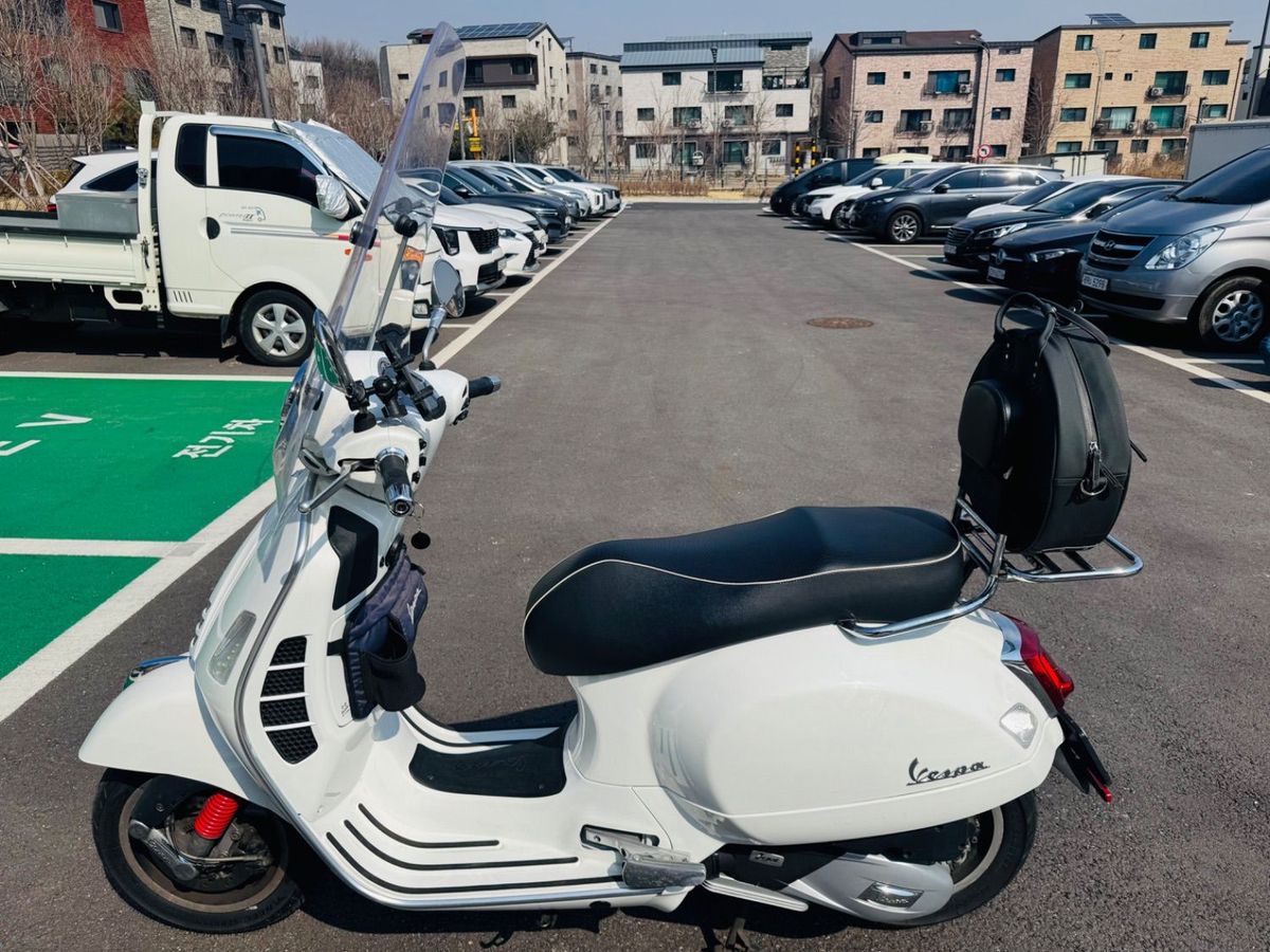 베스파 GTS 125 HPE main