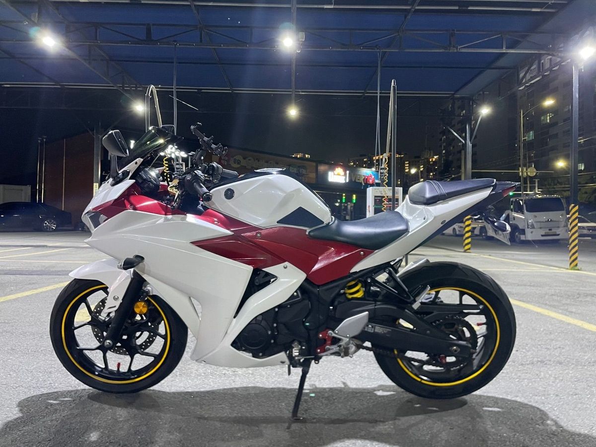 야마하 YZF R3 main