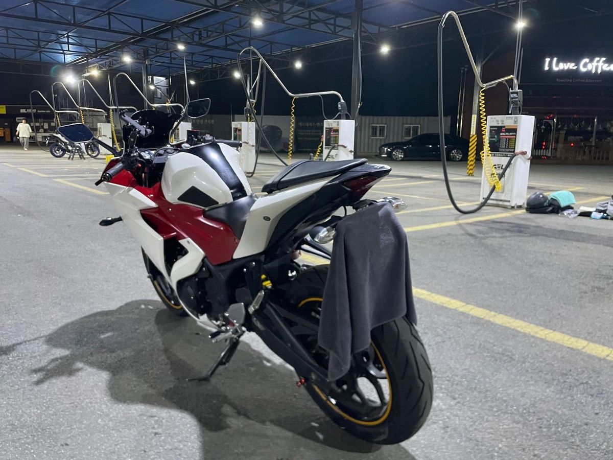 야마하 YZF R3 8