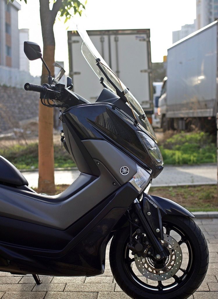 야마하 NMAX 125 4