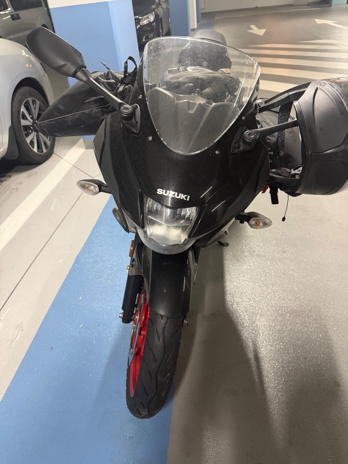 스즈키 GSR 125 NEX main