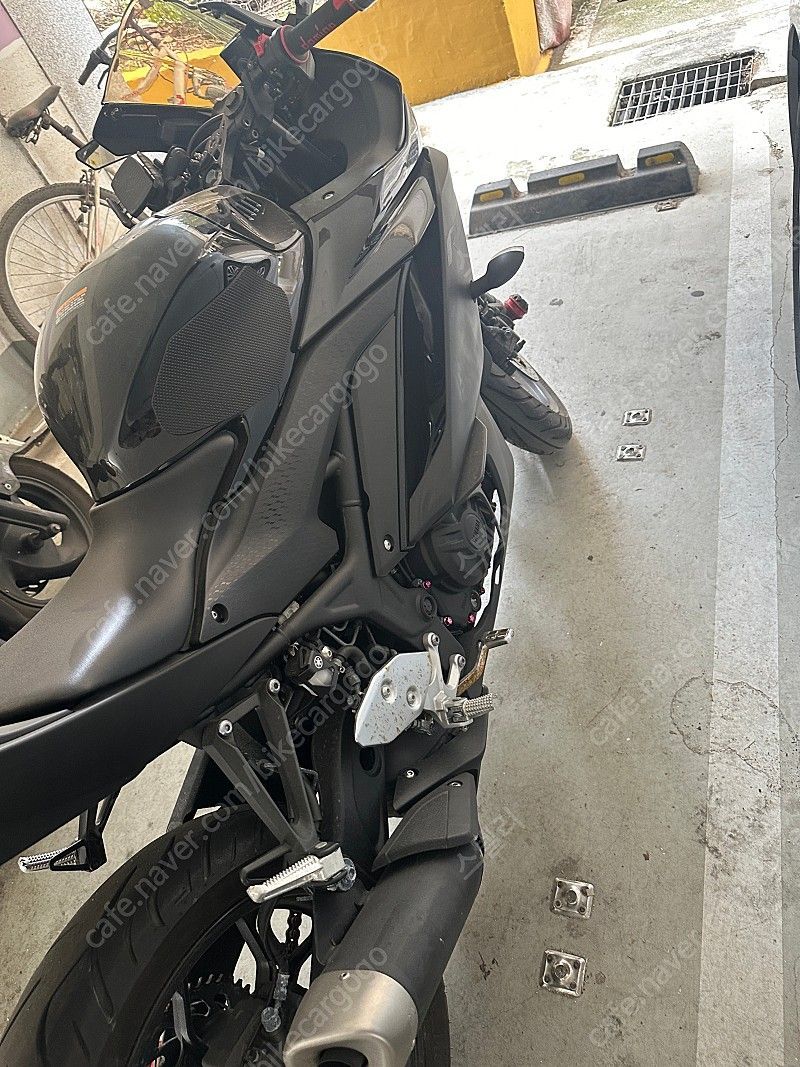 야마하 YZF R3 4