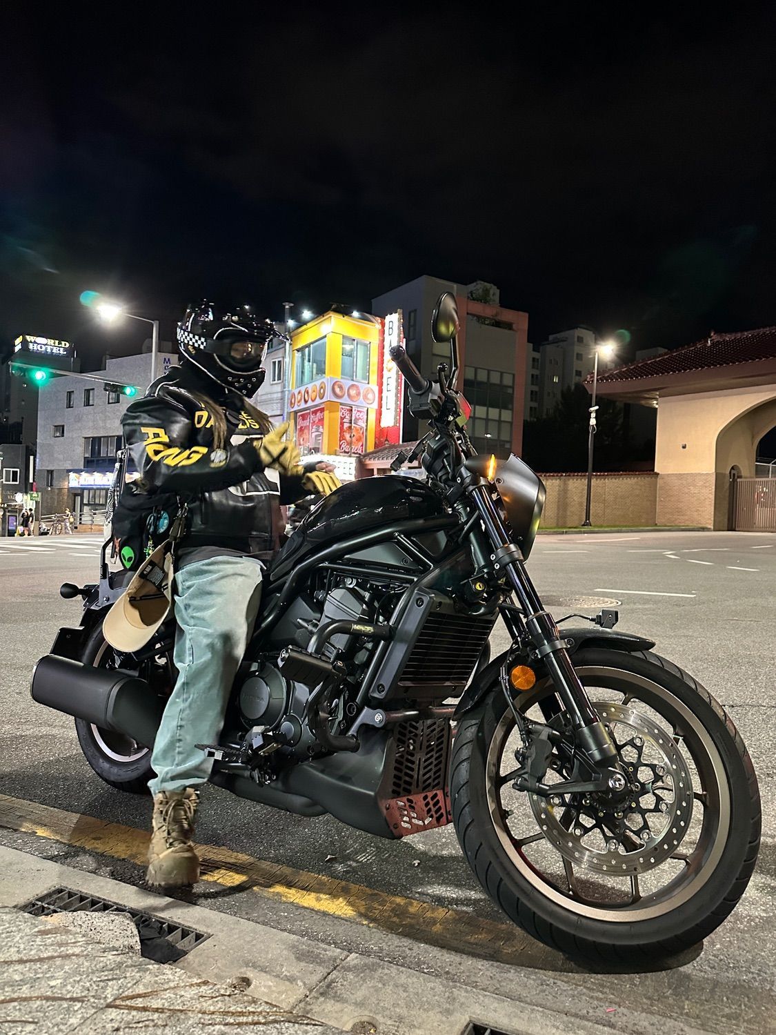 혼다 레블 1100 MT main