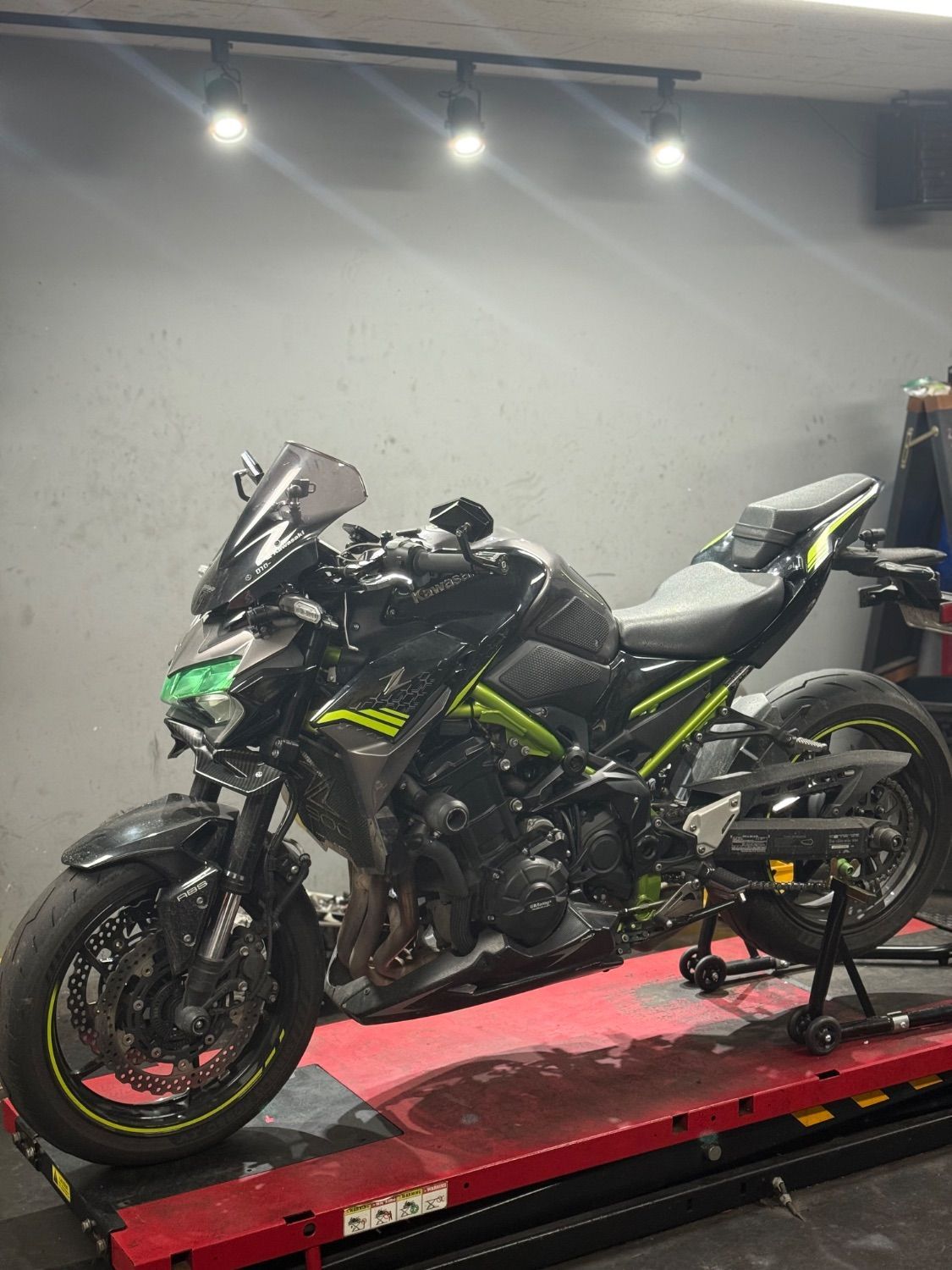 가와사키 Z 900 more