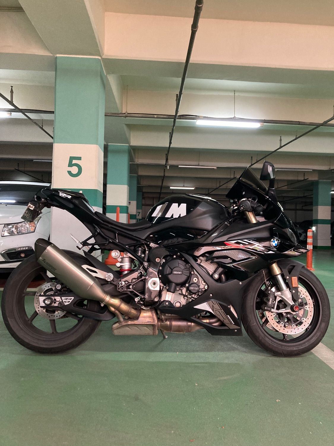 BMW S 1000 RR more