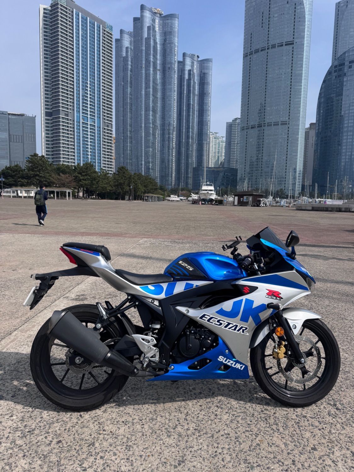 스즈키 GSX R 125 ABS main