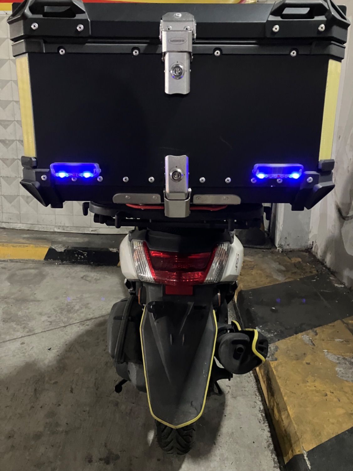 야마하 NMAX 125 4
