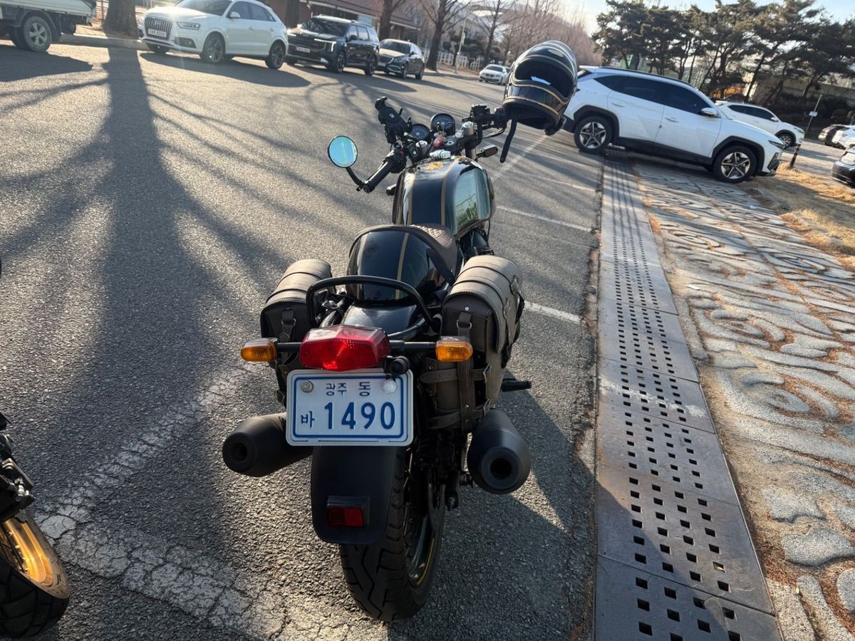 로얄엔필드 컨티넨탈 GT 650 8
