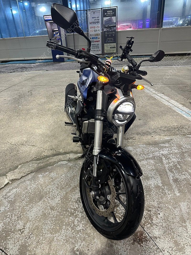 혼다 CB 300 R main
