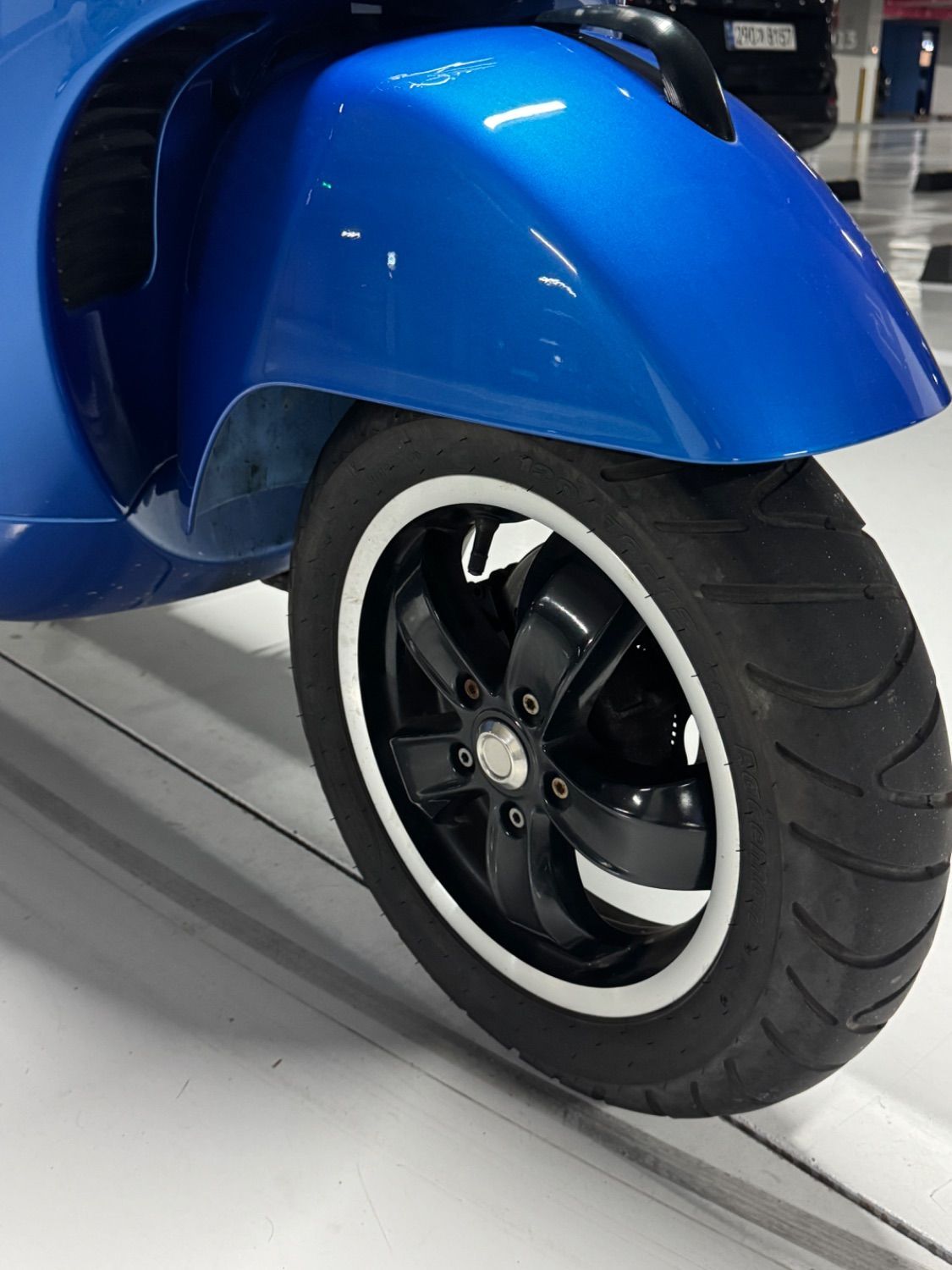 베스파 GTS 125 HPE 8