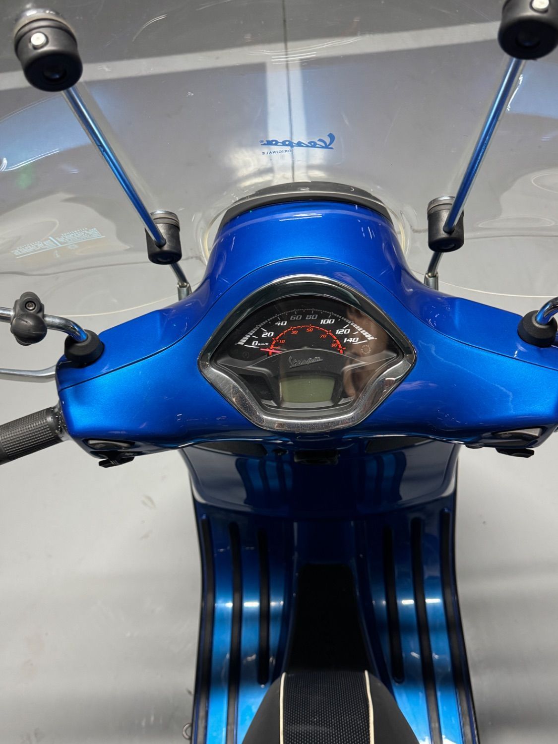 베스파 GTS 125 HPE 9
