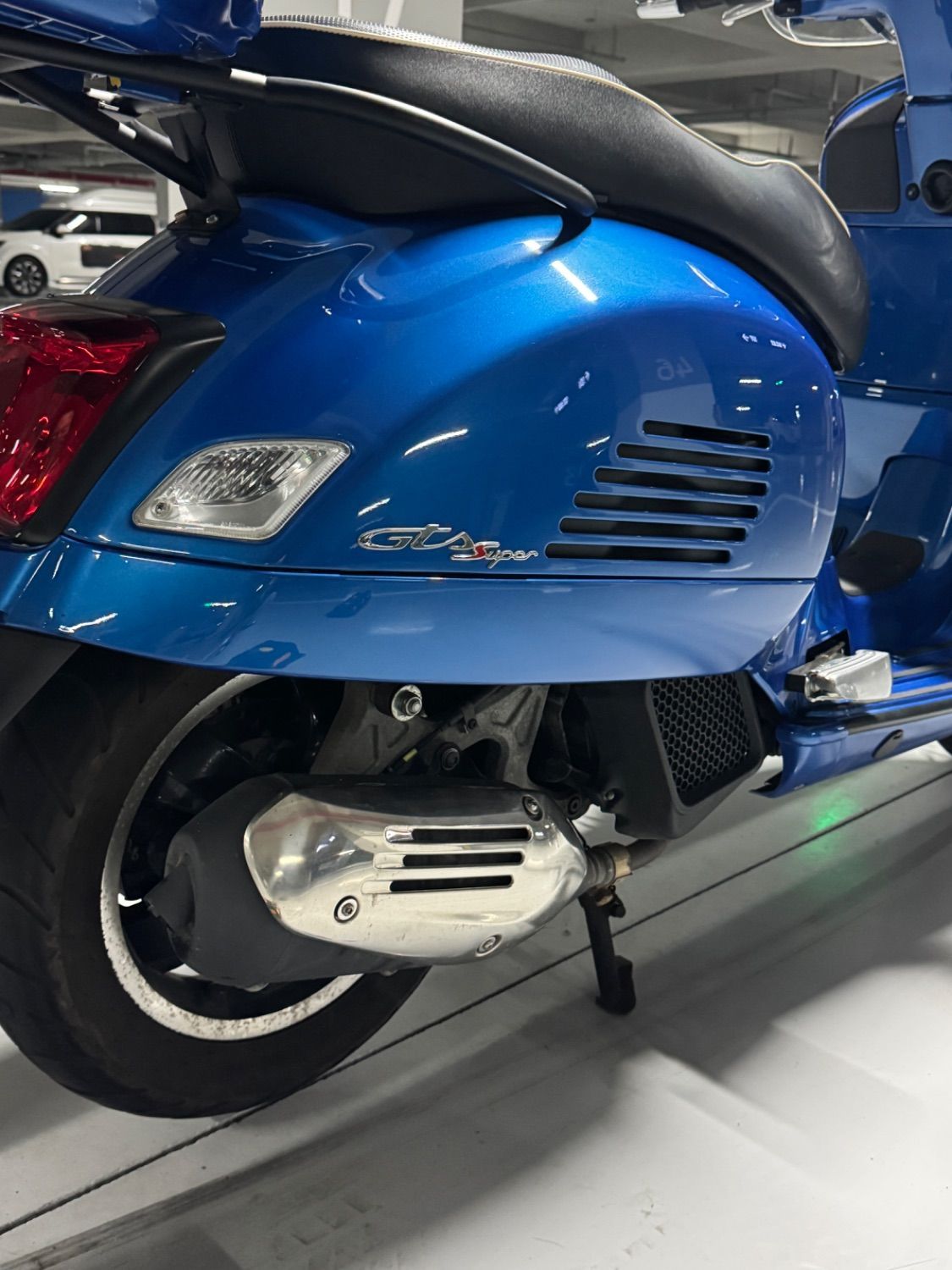 베스파 GTS 125 HPE 6