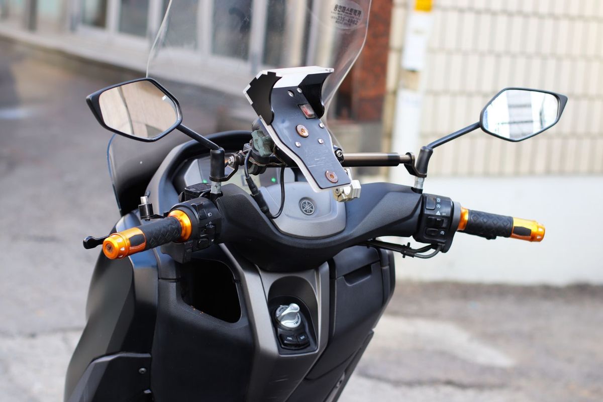 야마하 NMAX 125 10