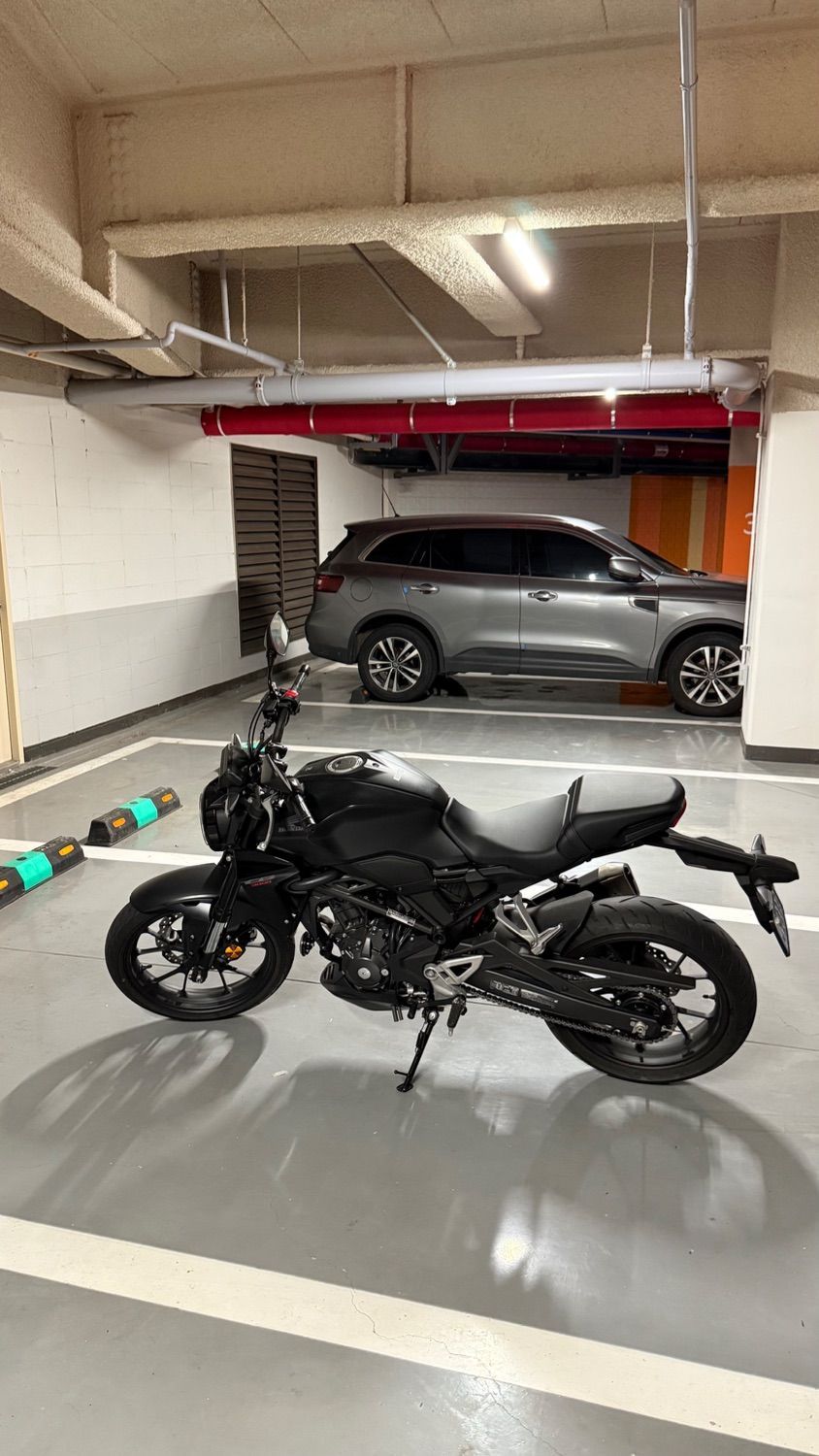 혼다 CB 300 R 4