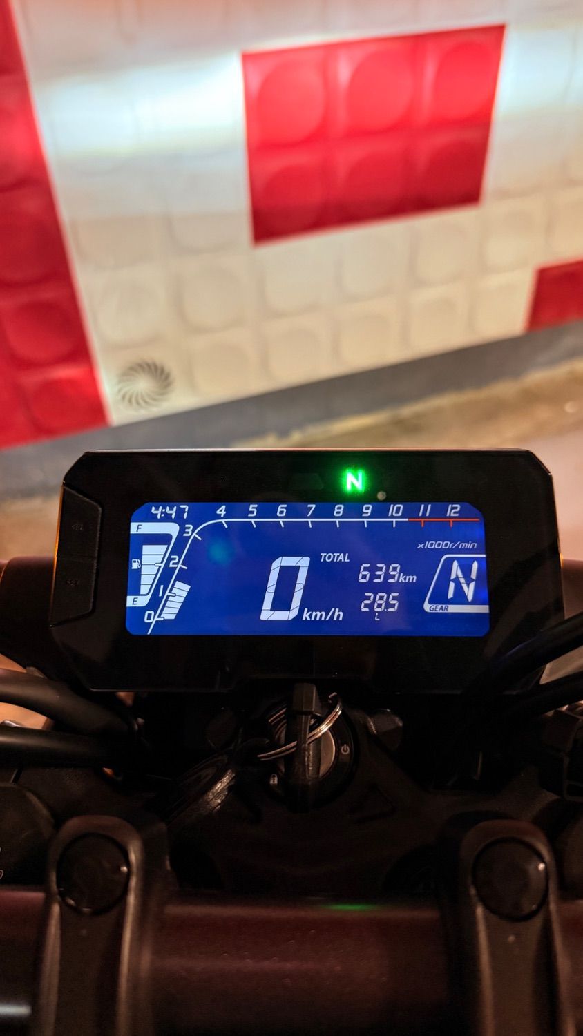 혼다 CB 300 R 6