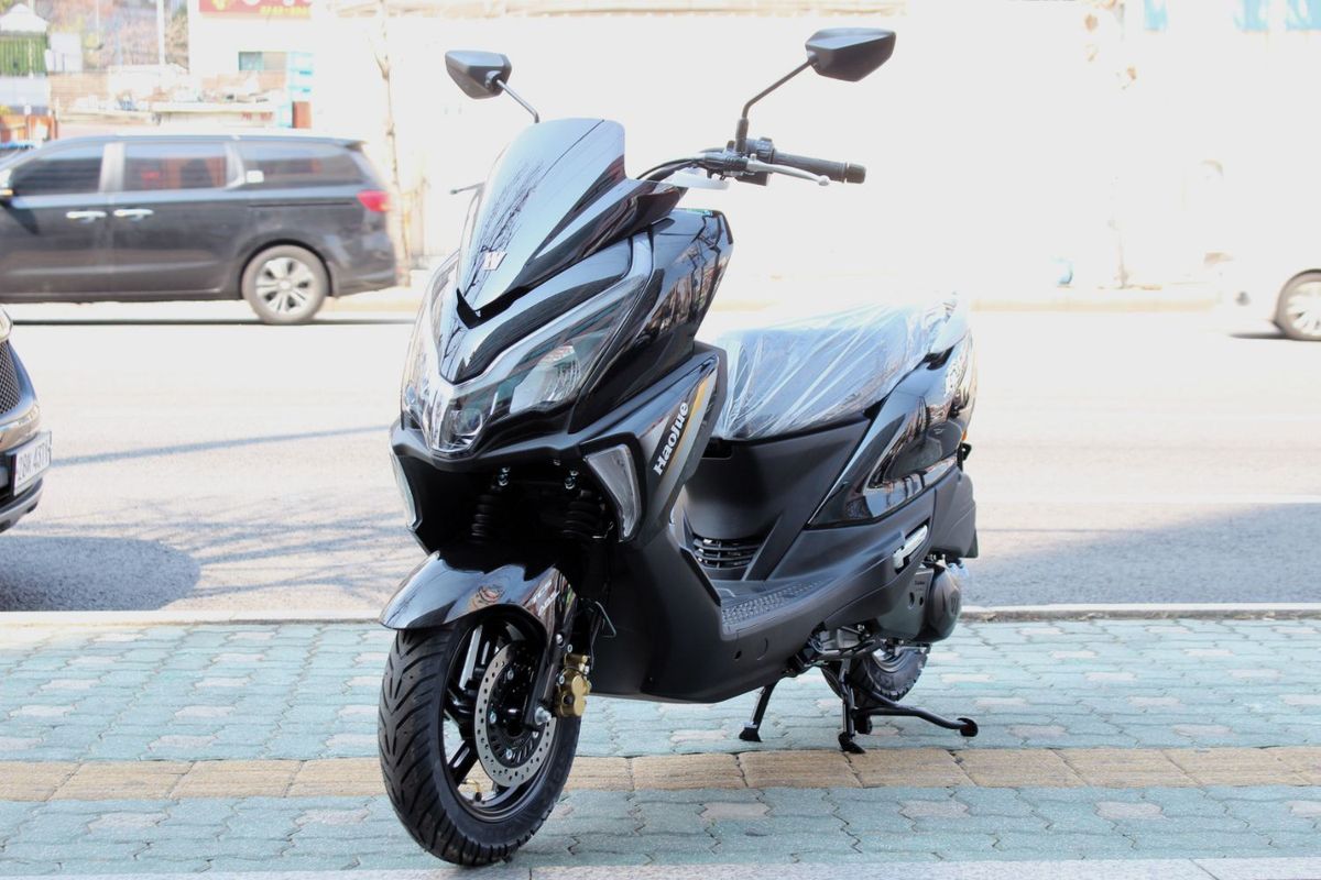 하우주 ADX 125 7