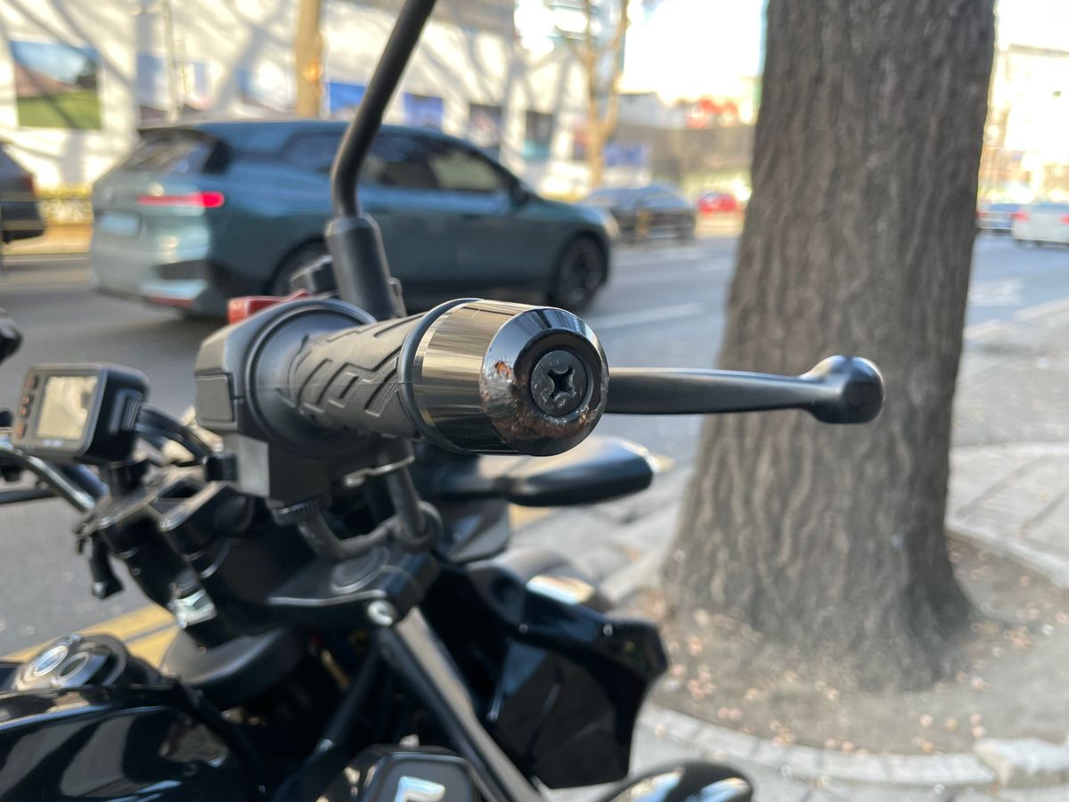 스즈키 GSX S 125 more