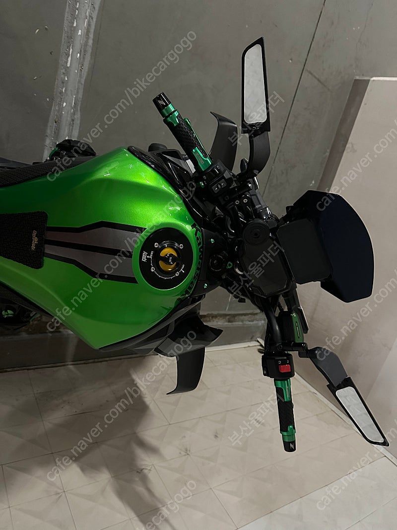 가와사키 Z 900 more